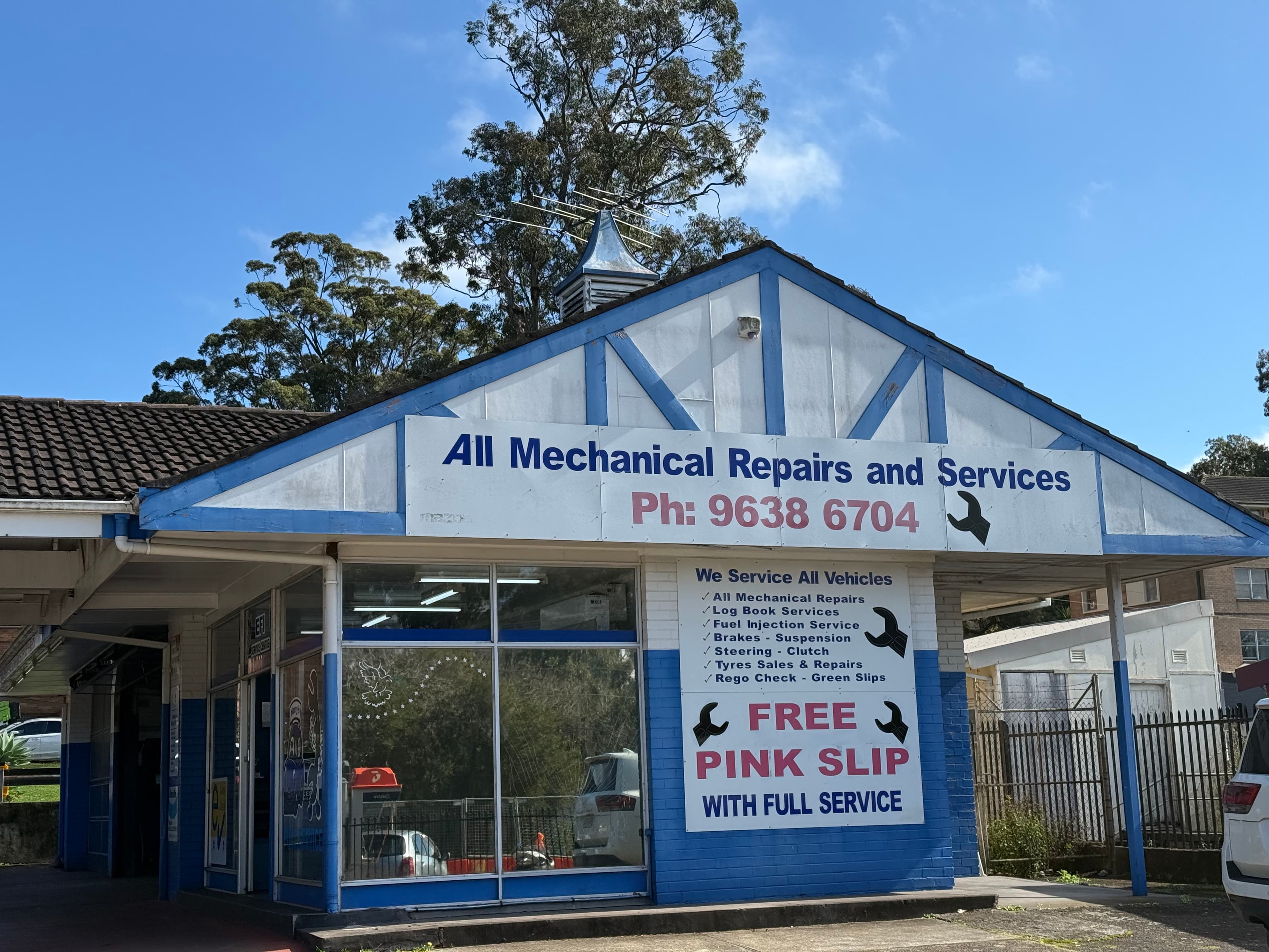 Telopea Service Centre shopfront and covered bays